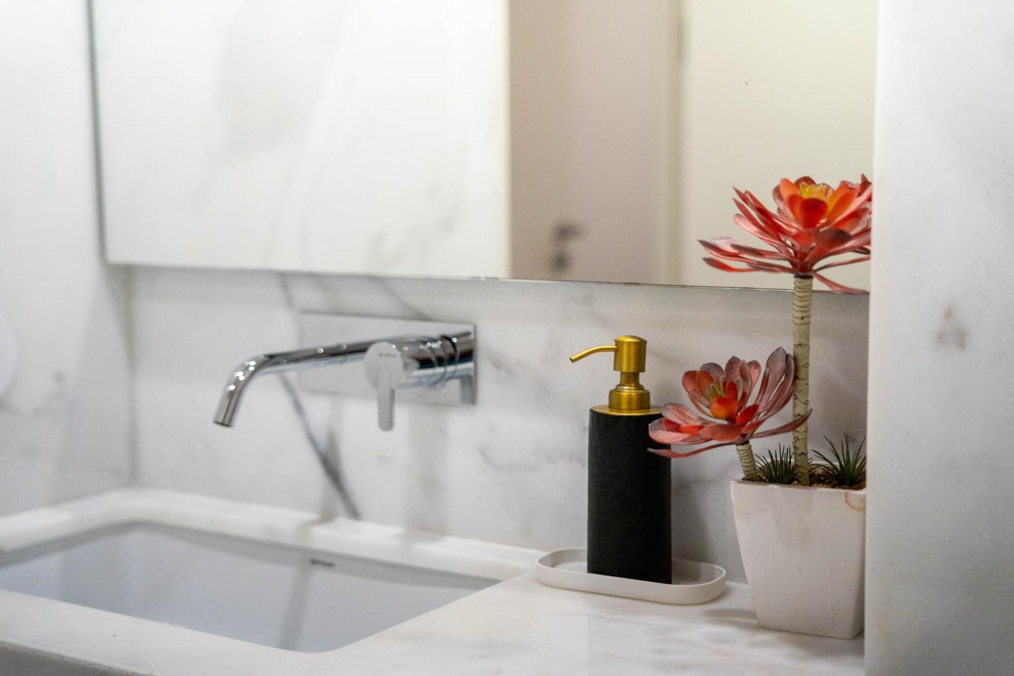 Primrose 1Br Delight W Parking By Lovelystay Πόρτο Εξωτερικό φωτογραφία